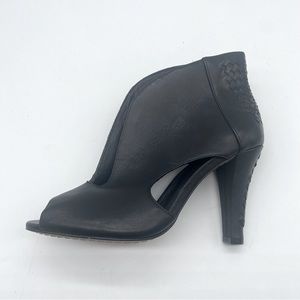 Elliott Lucca Allesandra Woven Open Toe Heel Bootie black size 6